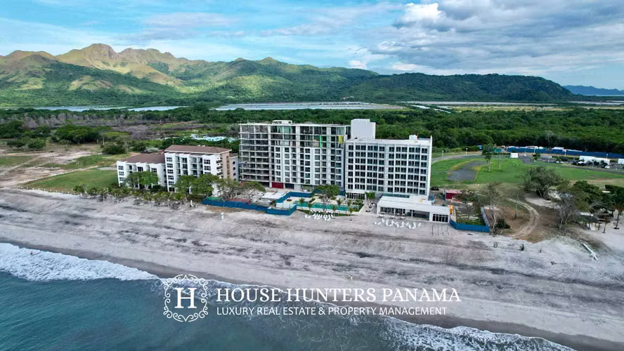 Hermoso Apartamento de 3 Recámaras en Surfside, Playa Caracol - Imagen 3