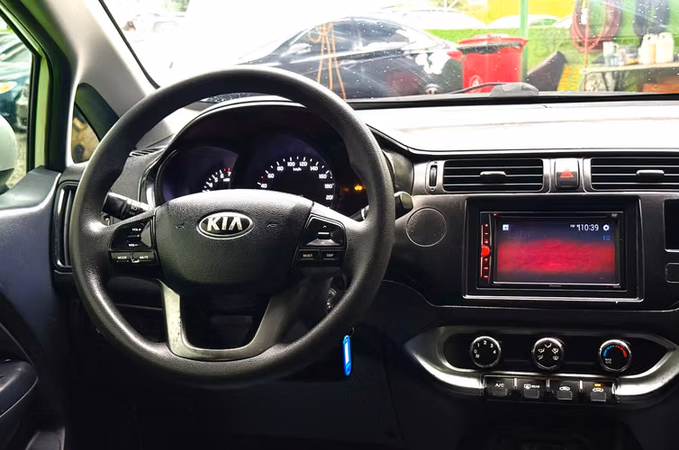 KIA RIO 2014 AUTOMATICO SUPER CUIDADO EXTRAODINARIAS CONDICIONES 