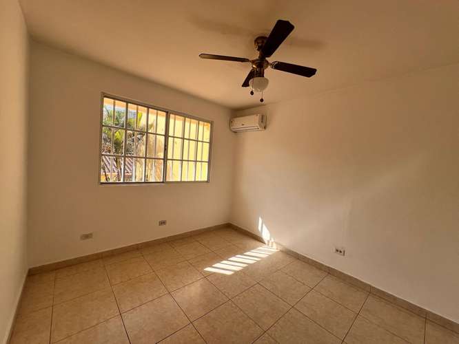 Venta de casa en Villas de Santa Barbara - Imagen 7