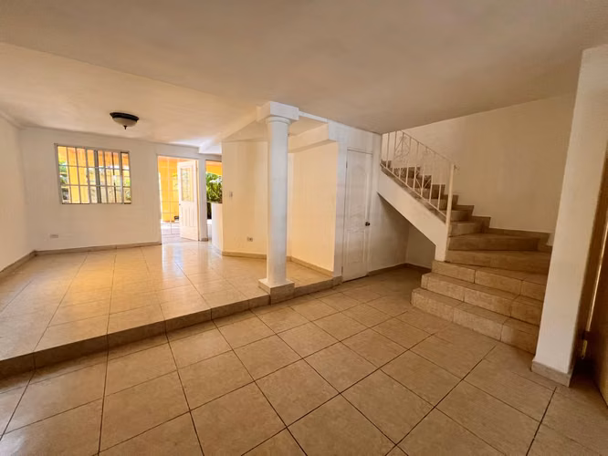 House sale in Villas de Santa Barbara