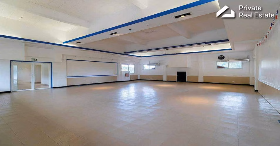 Venta o alquiler de Edificio en Clayton