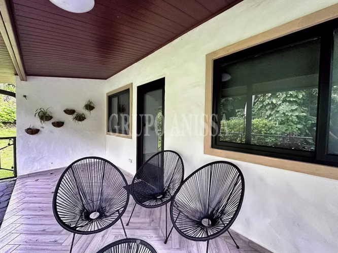 Se Vende Hermosa Casa en Zona Alta, Altos del Maria