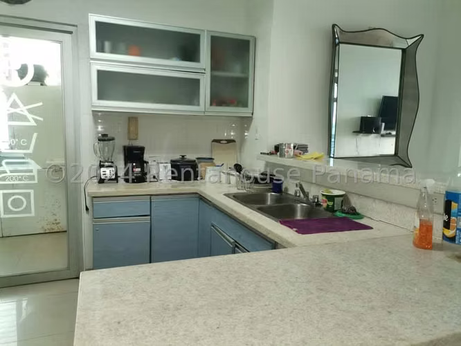 Venta de Apartamento de 94 m² en PH Famagosta, San Francisco 26-3055GG