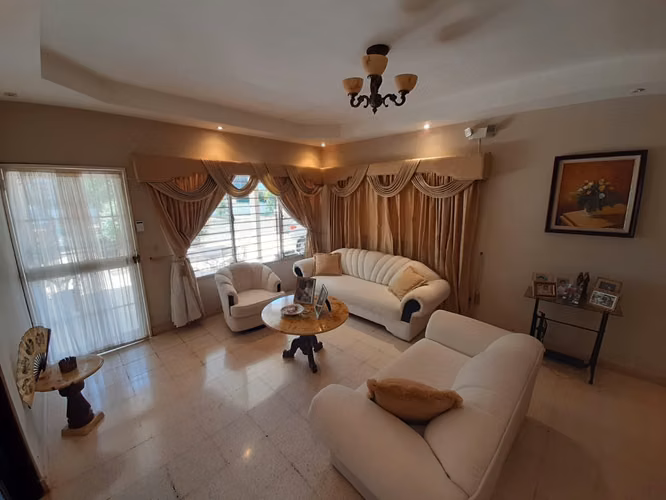 Vendo cómoda, amplia casa en Chitré, en área muy tranquila
