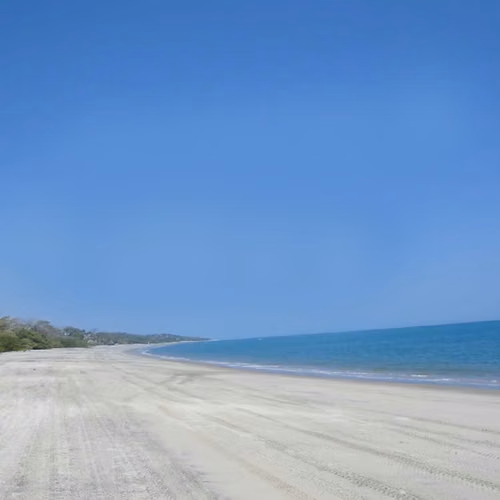 Venta de terreno frente al mar en Rio Hato