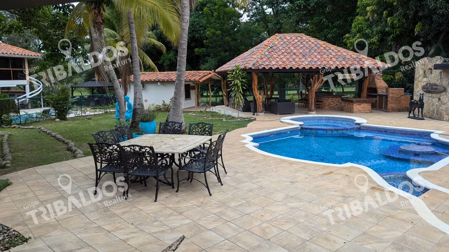 VENTA DE CASA EN CORONADO GOLF