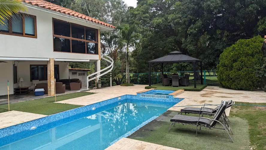 VENTA DE CASA EN CORONADO GOLF