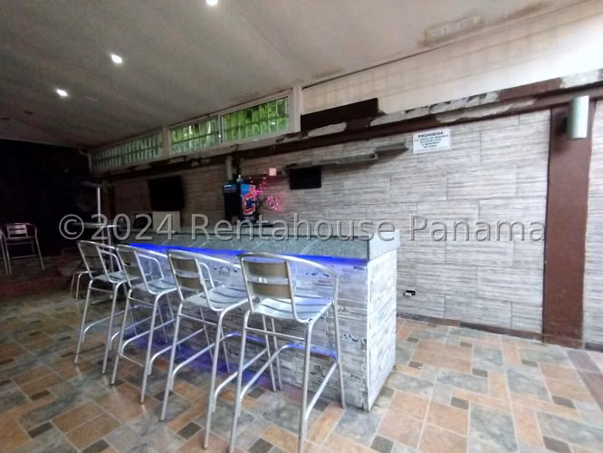 Venta de Casa con 348 m2 de Terreno en Bosque de Cibeles, Altos de Panamá 26-942GG