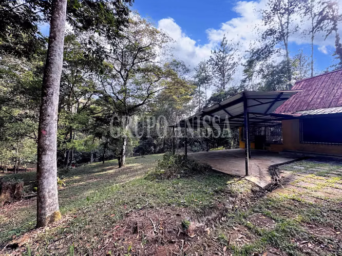 Oportunidad! Se Vende Casa con Amplio lote en Cerro Azul - Imagen 8