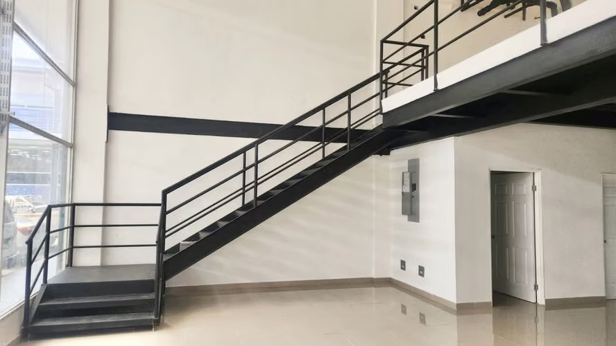 LOCAL COMERCIAL En Galerias Panamericana - Mañanitas