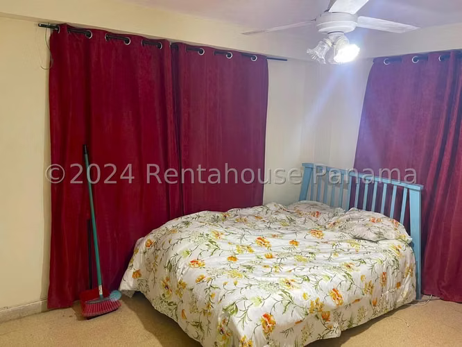 Venta de Apartamento de 209 m2 en PH Araguaney, El Carmen 26-1187GG