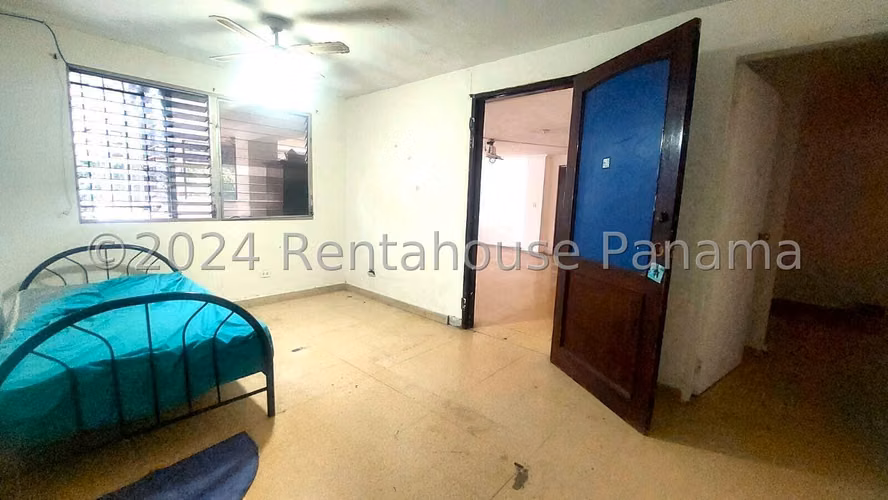 Venta de Apartamento de 209 m2 en PH Araguaney, El Carmen 26-1187GG