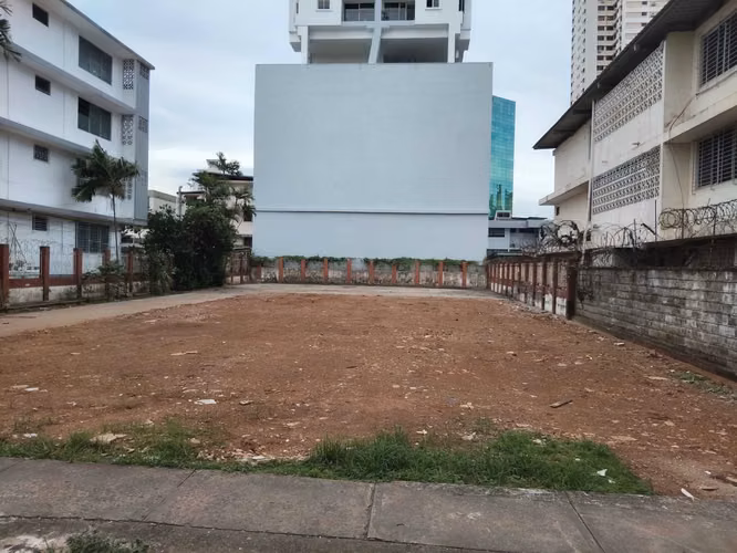 Venta de Terreno en Obarrio, 800m2