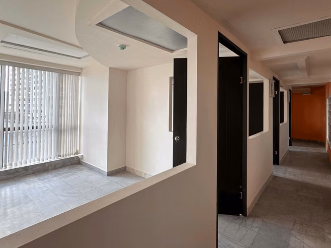 SE VENDE PISO COMPLETO EN TORRE BAC OFICINA, AVENIDA BALBOA (5)