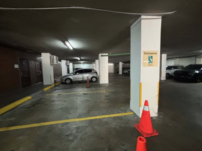 CENTRO COMERCIAL SAN FERNANDO - Oficina o Local Comercial en Venta