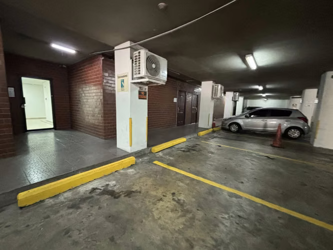 CENTRO COMERCIAL SAN FERNANDO - Oficina o Local Comercial en Venta