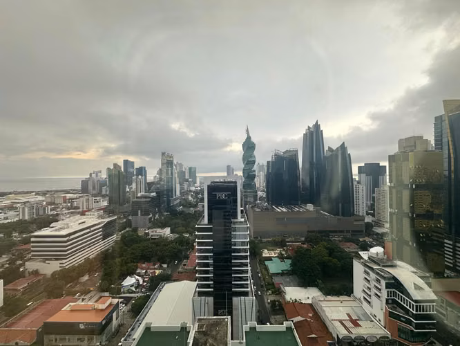 Alquiler de Oficina en Obarrio, Sortis Business Tower, 608m2