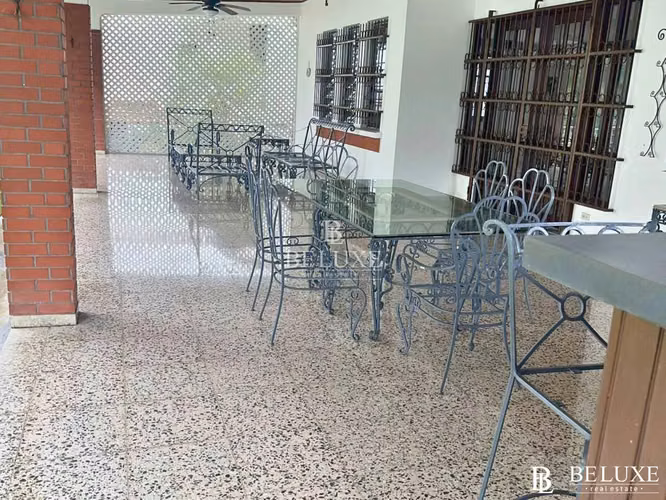 VENTA CASA RESIDENCIAL EN LOMA ALEGRE (10)