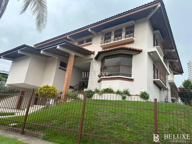 VENTA CASA RESIDENCIAL EN LOMA ALEGRE (10)