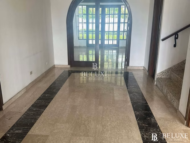 VENTA CASA RESIDENCIAL EN LOMA ALEGRE (10)