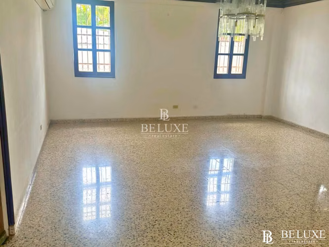 VENTA CASA RESIDENCIAL EN LOMA ALEGRE (10)