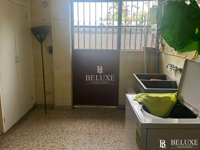VENTA CASA RESIDENCIAL EN LOMA ALEGRE (10)