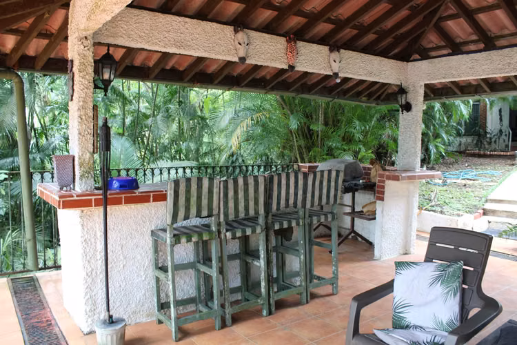 Se vende casa en Las Cumbres.
