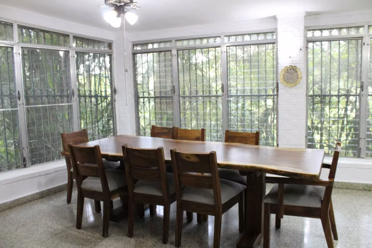 Se vende casa en Las Cumbres.