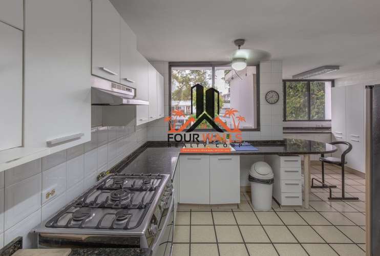 En Venta Casa en Obarrio - Imagen 7