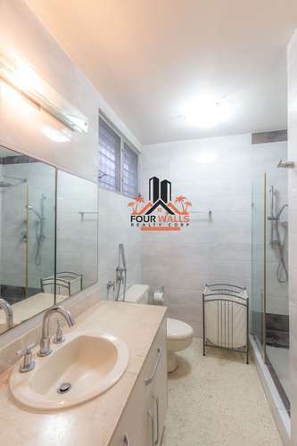 En Venta Casa en Obarrio - Imagen 19