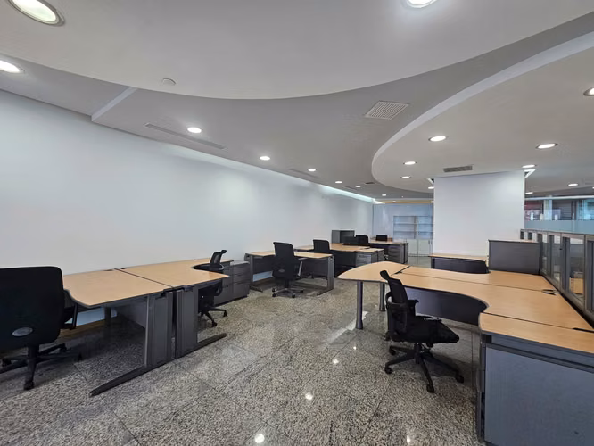 Alquiler de Oficina en Calle 50, Torre Global, 381m2
