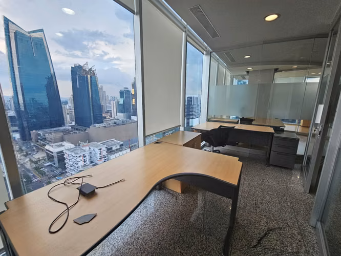 Alquiler de Oficina en Calle 50, Torre Global, 381m2