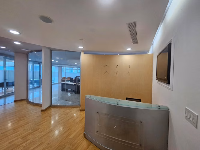 Alquiler de Oficina en Calle 50, Torre Global, 381m2