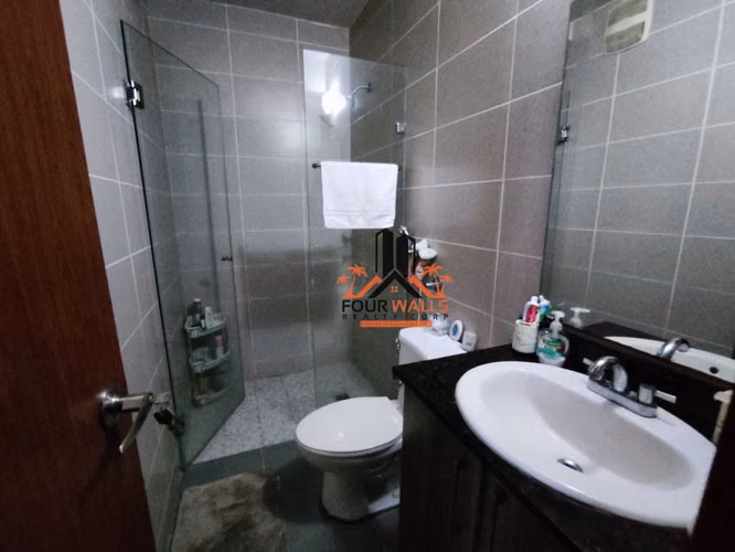 En Venta Apartamento en Carrasquilla, PH Residencias del Sol