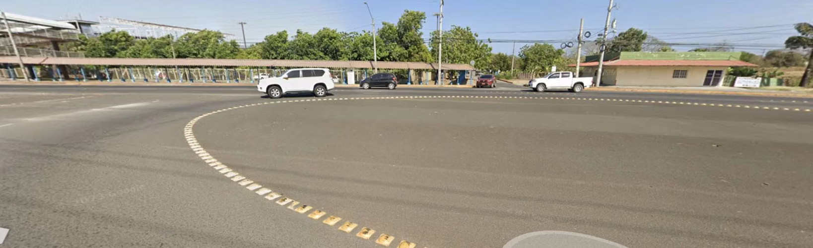 SE VENDE 3,021 M2 DE TERRENO EN LA ENTRADA DE LAS TABLAS