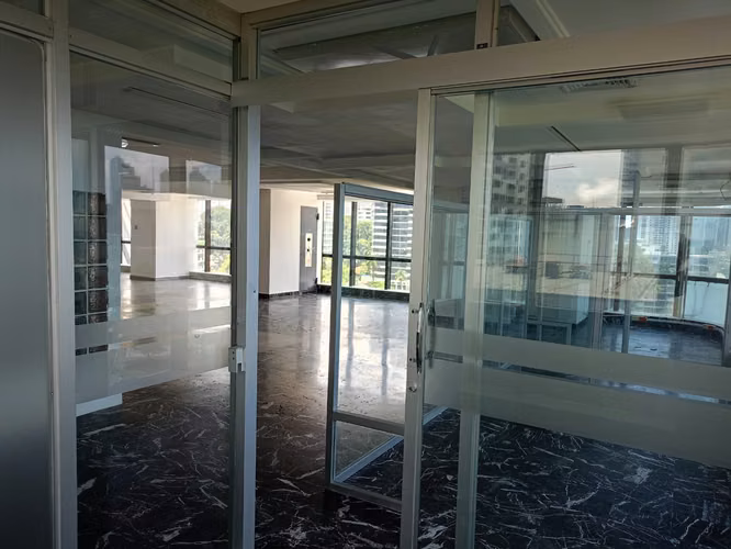 Venta de Oficina en Ave. Balboa, Torre Bac, 616m2