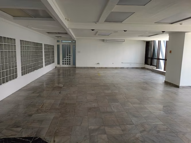 Venta de Oficina en Ave. Balboa, Torre Bac, 616m2