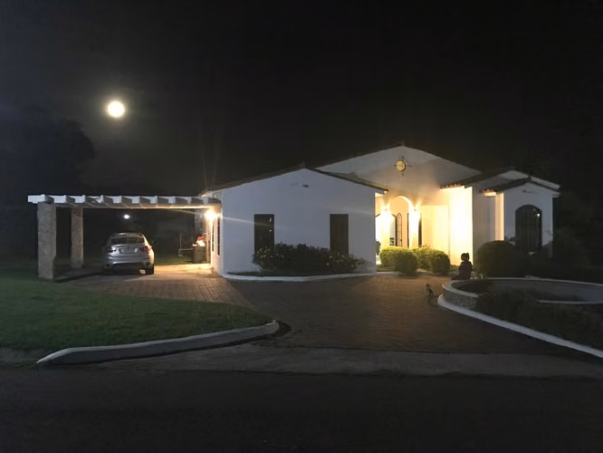 Casa de Ensueño en Hacienda Pacifica, San Carlos
