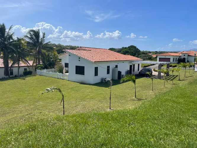 Dream home in Hacienda Pacifica, San Carlos