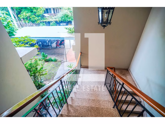 Se vende Edificio de tres niveles en la Cresta - Imagen 4