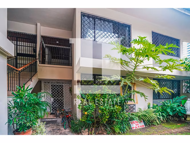 Se vende Edificio de tres niveles en la Cresta - Imagen 2