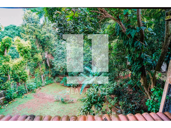 Se vende Edificio de tres niveles en la Cresta - Imagen 11