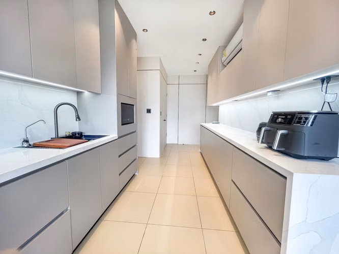 Venta de Apartamento REMODELADO en P.H Q Tower, Punta Pacifica