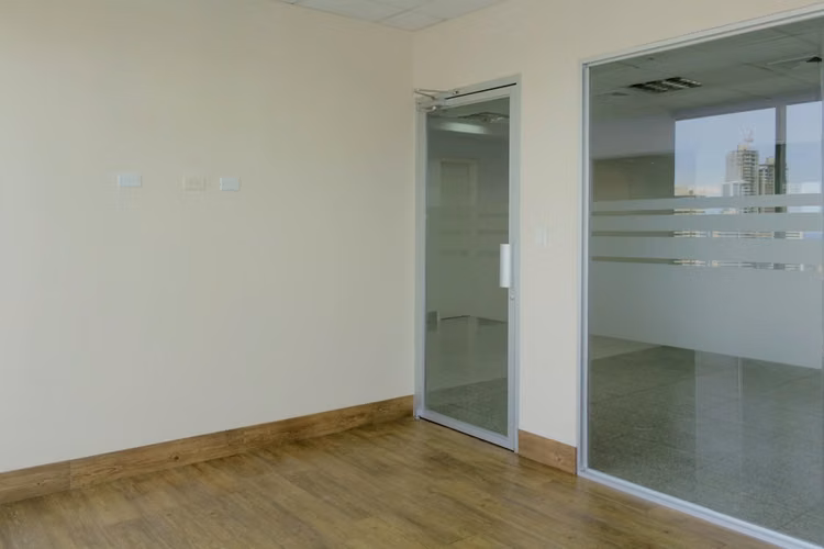 ALQUILER OFICINA SIN DIVISIONES EN TORRE BICSA, AVENIDA BALBOA