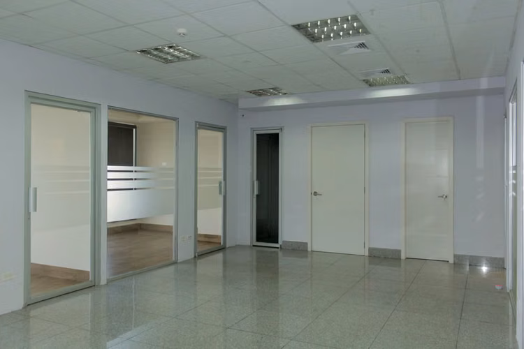 ALQUILER OFICINA SIN DIVISIONES EN TORRE BICSA, AVENIDA BALBOA