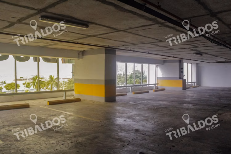 ALQUILER OFICINA AMOBLADA EN TORRE BICSA, AVENIDA BALBOA - Imagen 12