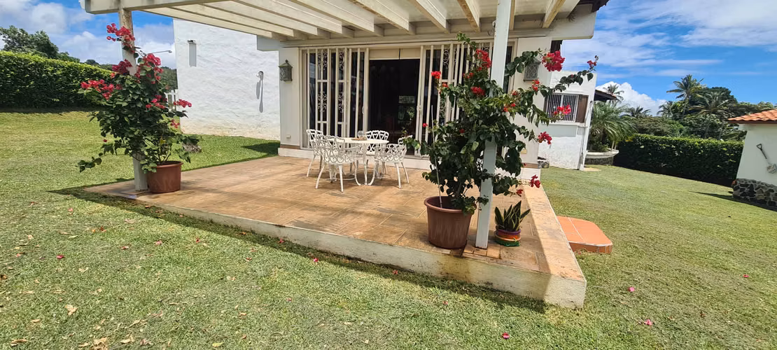 VENDO CASA. MONTAÑA. PLAYA. LAS LAJAS. LAGUNA DE SAN CARLOS. CORONADO.