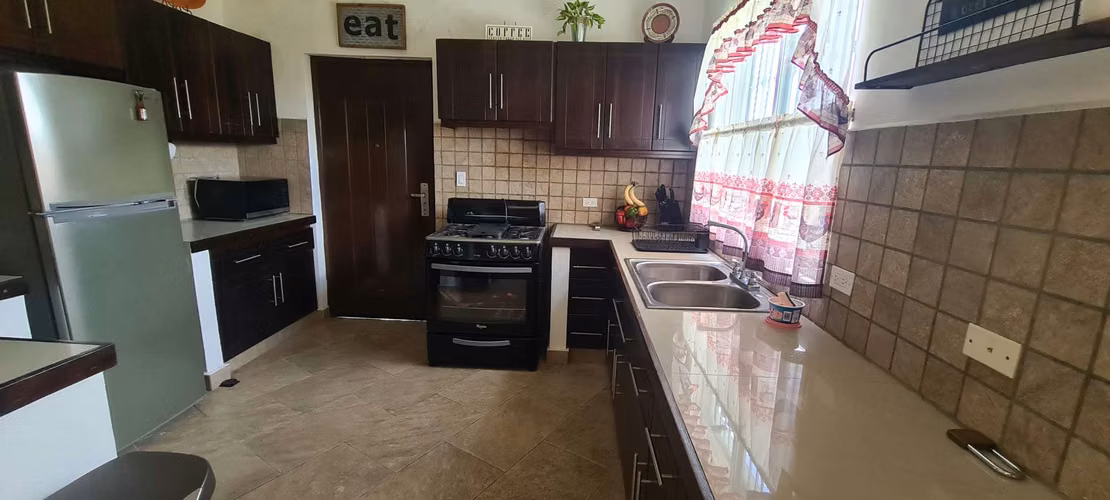 VENDO CASA. MONTAÑA. PLAYA. LAS LAJAS. LAGUNA DE SAN CARLOS. CORONADO.