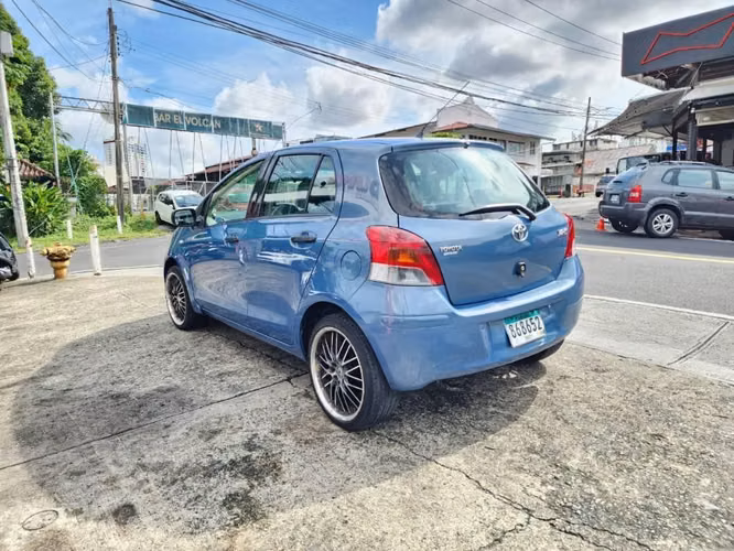 Toyota Yaris 2009