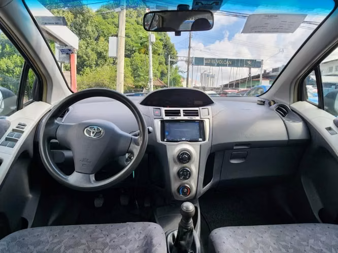 Toyota Yaris 2009
